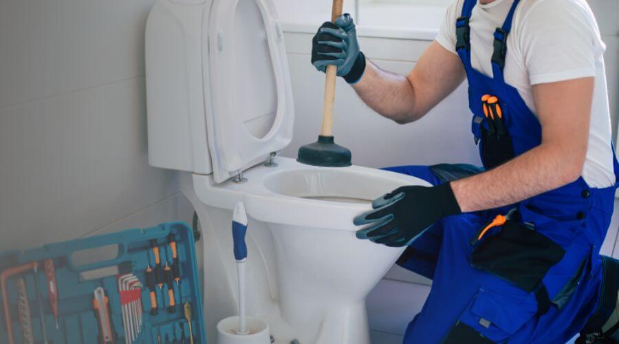 Professional septic pumping service in Lewellen, NE